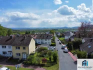 Blick von Wohnzimmer & Terrasse