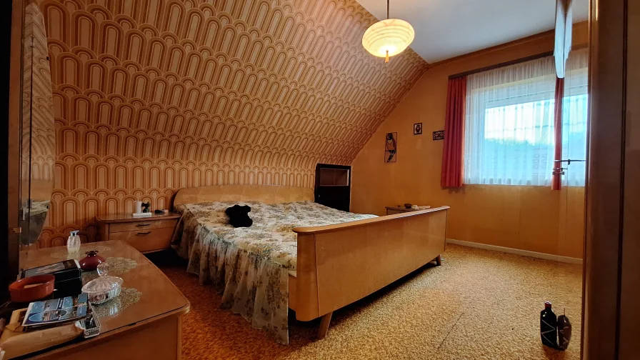 Schlafzimmer 2 DG