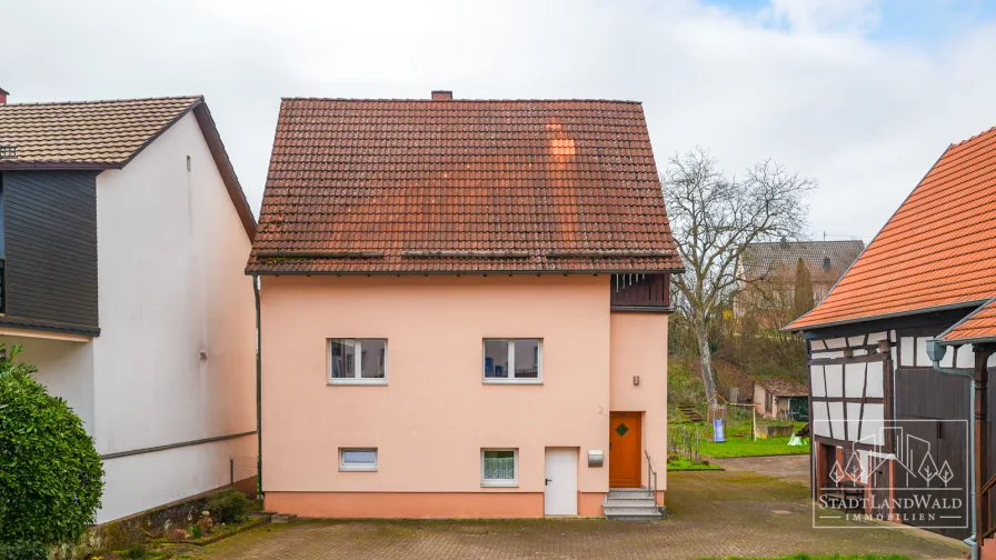 Außenansicht Haupthaus von vorne