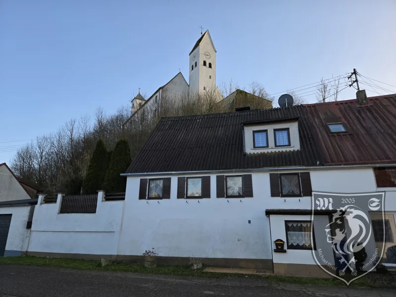 Ansicht - Haus kaufen in Bissingen / Diemantstein - Charmante DHH mit optimal genutztem Grundstück in Bissingen/Diemantstein