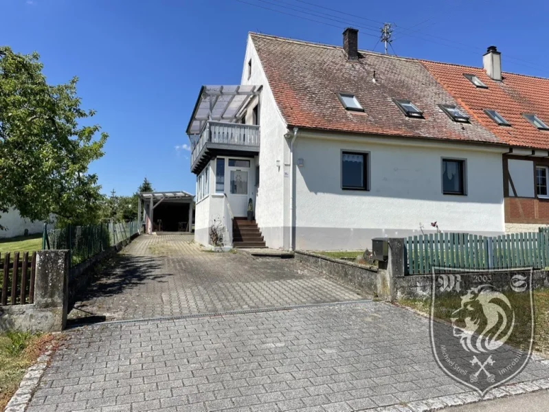 Ansicht  - Haus kaufen in Lutzingen / Unterliezheim - DHH mit großem Grundstück und Werkstatt in Unterliezheim