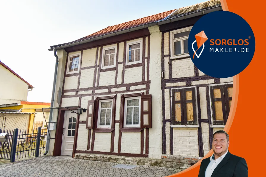 Titelbild - Haus kaufen in Oschersleben - Fachwerk-Doppelhaushälfte mit Charme