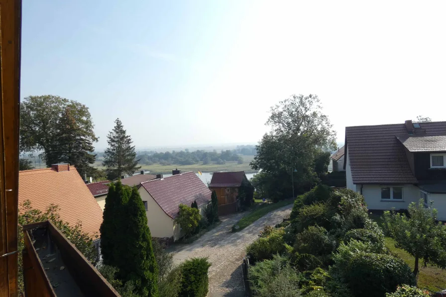 Oderblick - Haus kaufen in Lebus - Schön gelegenes, großes Wohnhaus mit Weitblick über die Oder 