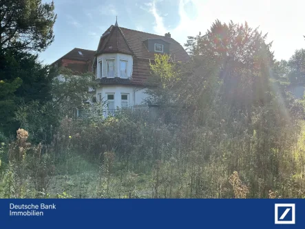 Seitenansicht - Grundstück kaufen in Hamburg - Bauträger aufgepasst ! Baugrundstück, ca. 920m2 zur Mehrfamilienhausbebauung !