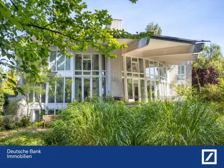 Titelbild - Haus kaufen in Elmshorn - Luxuriöses Wohnen mit einzigartigem Flair und Panorama!