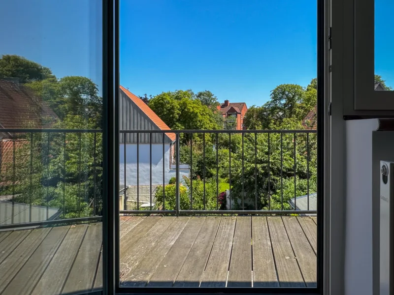 Schlafzimmer3_rechts_Balkon_1169