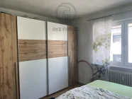 Whg., 1. OG, links (Schlafzimmer Eltern 2)