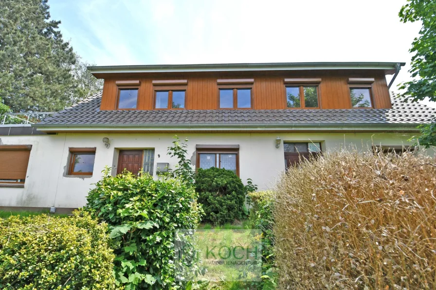 Ansicht - Haus kaufen in Loxstedt / Düring - Großzügiges Ein-/ Zweifamilienhaus mit viel Potential auf großemGrundstück in Loxstedt-Düring