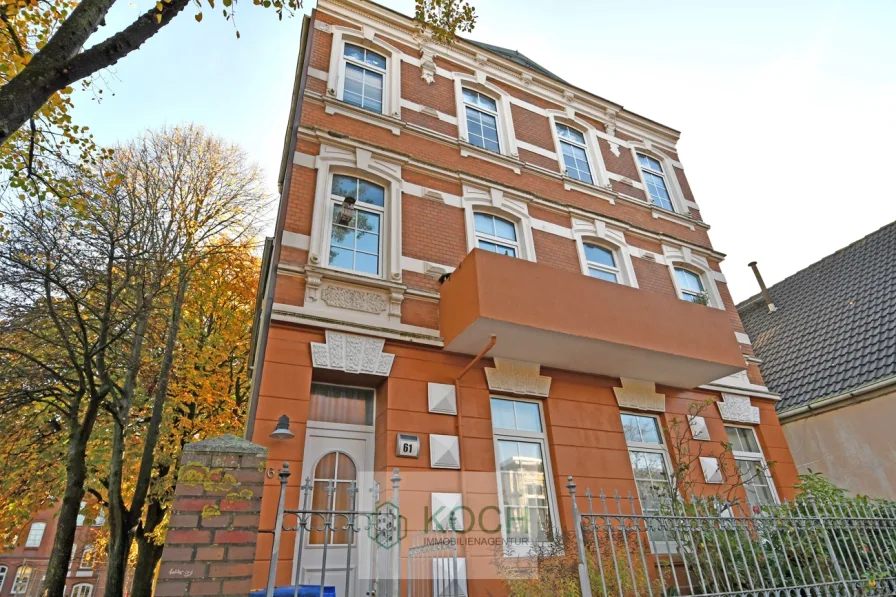 Ansicht - Haus kaufen in Bremerhaven - Attraktives Jugendstil-Dreifamilienhaus im grünen Herzen vom Klushof mit Potential