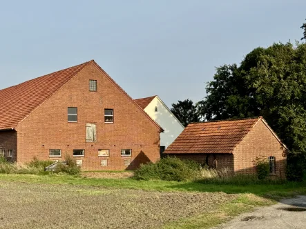 Titelbild1 - Haus kaufen in Stemwede - Bauernhaus / Hofstelle mit Ausbaureserven in Stemwede