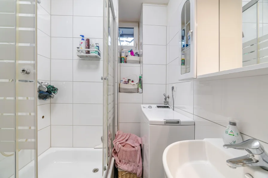 Modernes Badezimmer