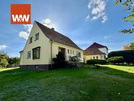 Vorgarten  - Haus kaufen in Herzberg (Elster) - Großzügiges Wohnen mit Stil – Freistehendes Haus in ruhiger Stadtlage