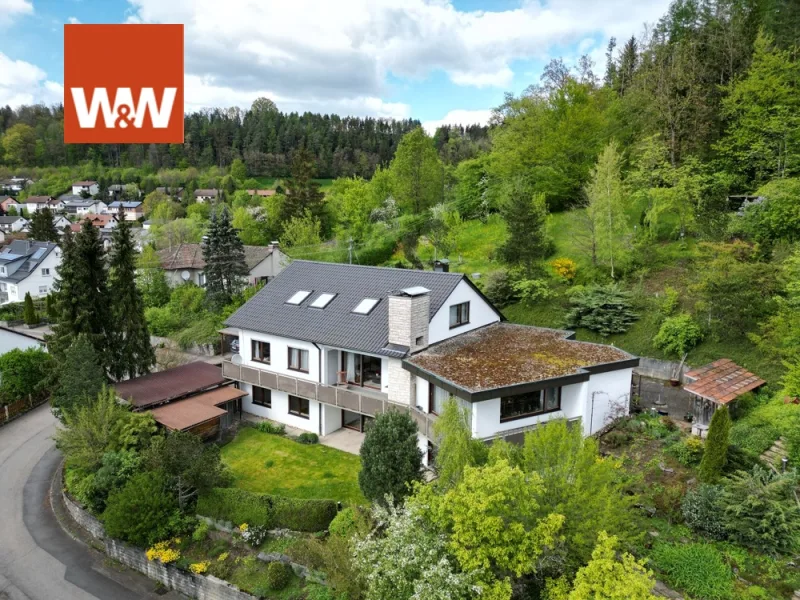 Ansicht - Haus kaufen in Sulzbach-Laufen - Zwei-/Dreifamilienwohnhaus mit Panoramablick ins Kochertal