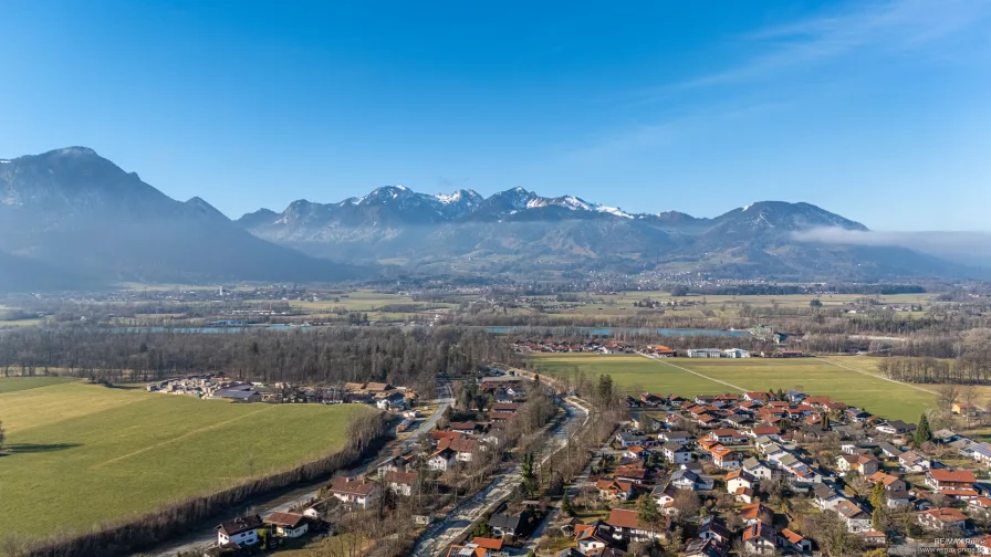 Eingerahmt von den Alpen und Inn