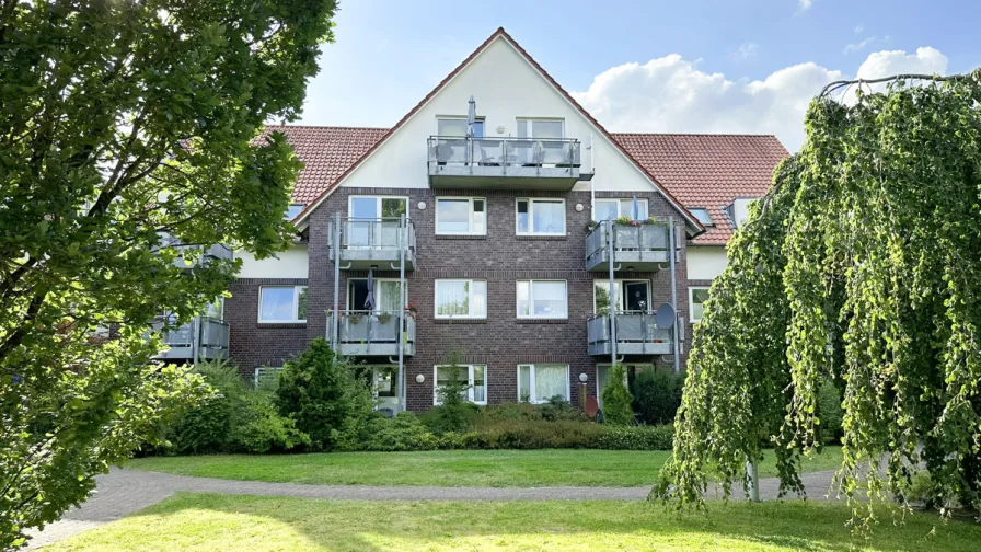 Außenansicht - Wohnung kaufen in Zetel - ***Rendite-Chance: ETW am Weberhof***