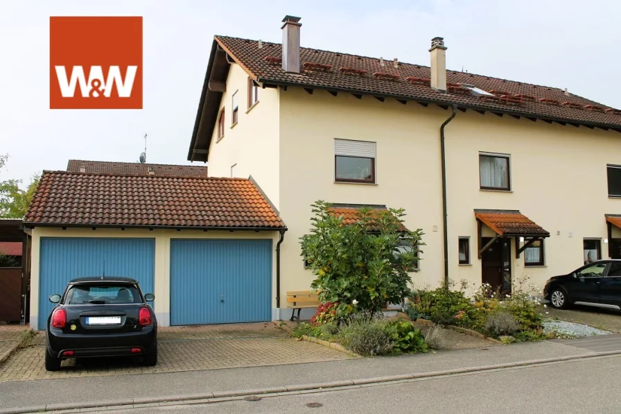 2. Ansicht - Haus kaufen in Schliengen - Ihr neues Zuhause in Schliengen! 5,5-Zimmer Reihenmittelhaus mit Garten und Garage.