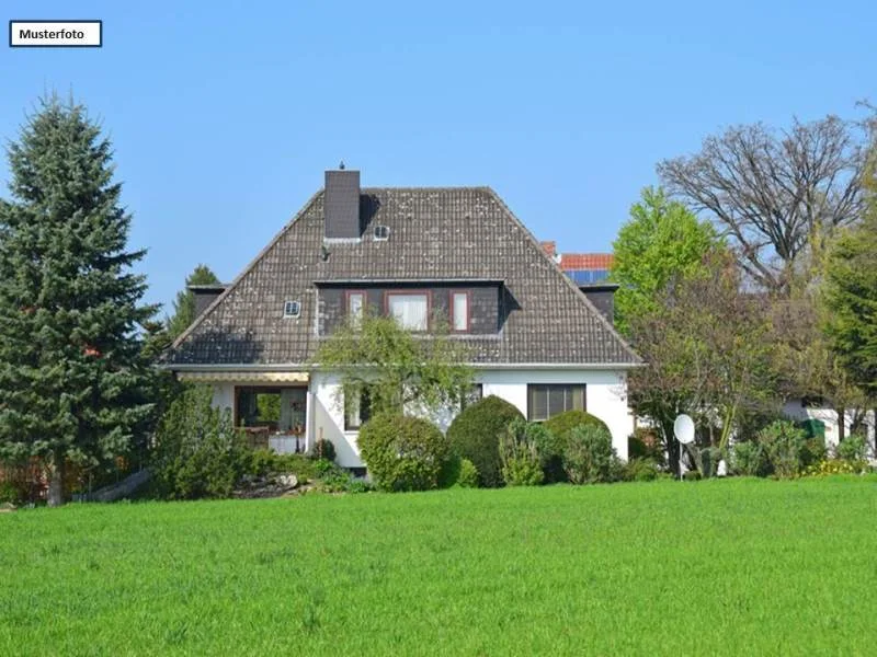 individuelles_Einfamilienhaus - Haus kaufen in Meerane - Reihenmittelhaus in 08393 Meerane, Martinstr.