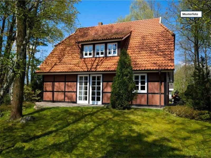 gepflegtes_Einfamilienhaus_1_Musterfoto - Haus kaufen in Büdelsdorf - Einfamilienhaus in 24782 Büdelsdorf, Hollerstr.