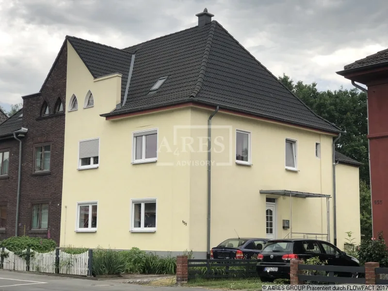 Objektansicht - Haus kaufen in Dortmund - Zwangsversteigerung Mehrfamilienhaus in 44329 Dortmund, Derner Str.