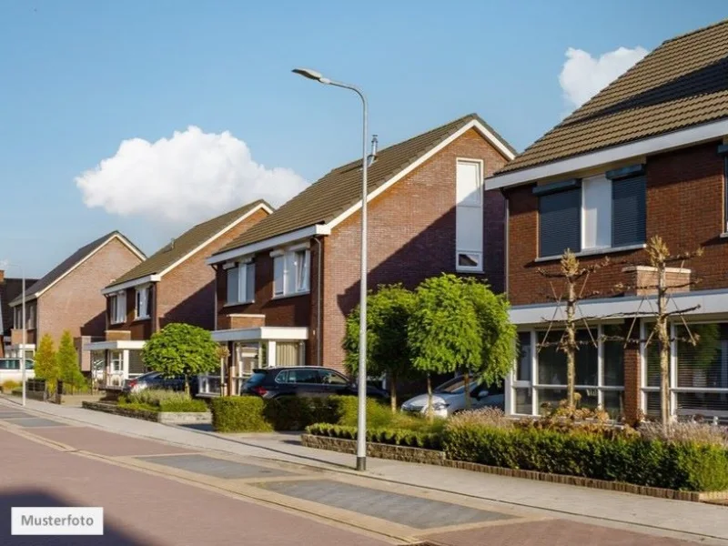 schönes_Einfamilienhaus_3_Musterfoto - Haus kaufen in Korbach - Doppelhaushälfte in 34497 Korbach, Oberer Altweg