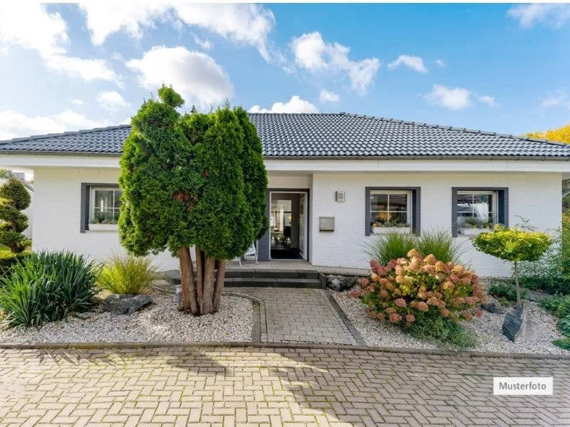 ansprechendes_Einfamilienhaus_2_Musterfoto - Haus kaufen in Bondorf - Einfamilienhaus in 71149 Bondorf, Lammgasse