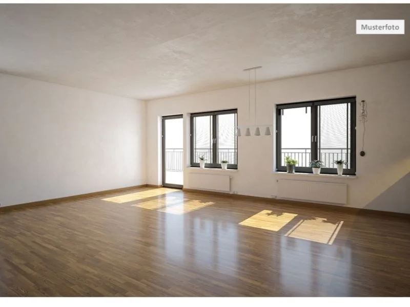 ansprechende_ETW - Wohnung kaufen in Stuttgart - Etagenwohnung in 70178 Stuttgart, Paulinenstr.