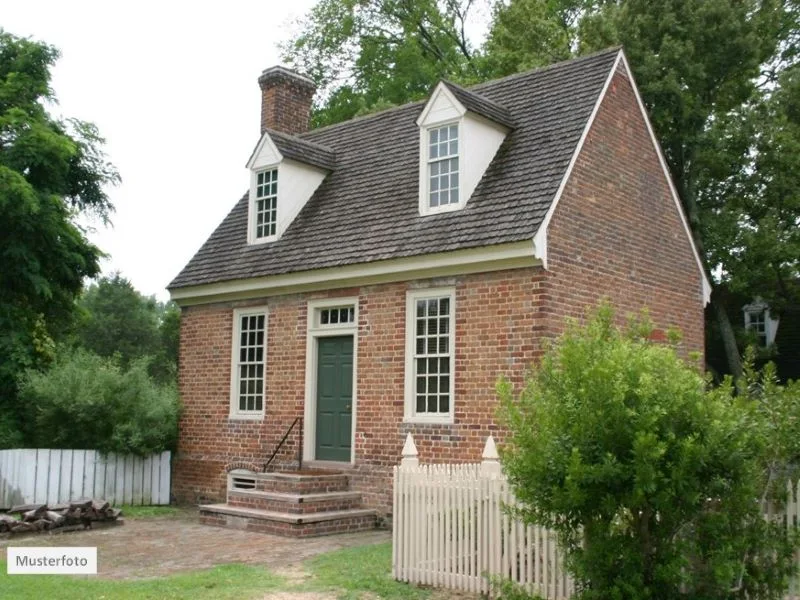 attraktives_EFH - Haus kaufen in Kiel - Einfamilienhaus in 24105 Kiel, Moltkestr.