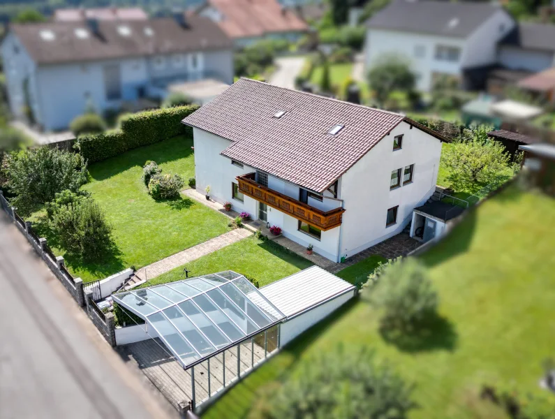 Außenansicht - Haus kaufen in Deggendorf - Deine neue Traumimmobilie mit uneingeschränkten Möglichkeiten