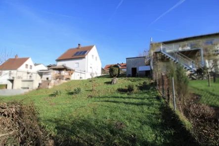 Ansicht - Grundstück kaufen in Ergoldsbach - Baugrundstück in unverbaubarer Lage mit Blick in die Natur