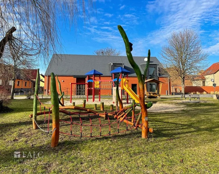 Spielplatz im Dorfkern