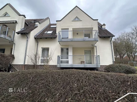 Aussenansicht - Wohnung kaufen in Göttingen - ***Durchdachte Maisonette in Geismar mit 4 Zimmern, 2 Bädern, Balkon & Tiefgarage***