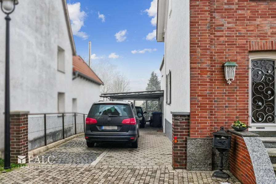 Carport Stellplatz