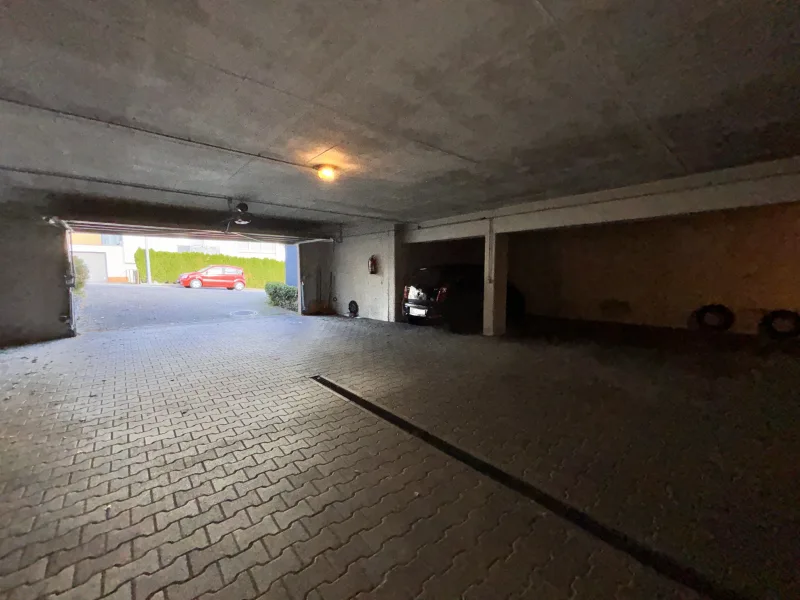 Einfahrt Sicht Garage