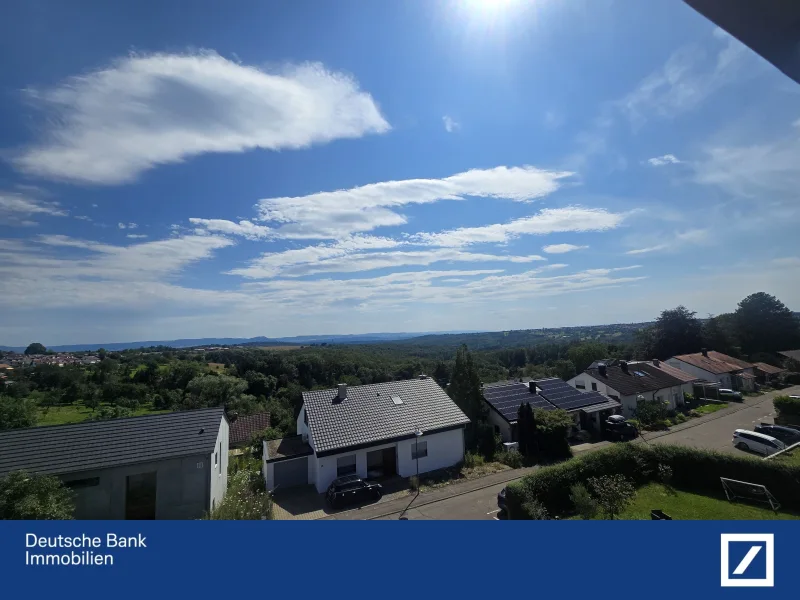 Ausblick - seitlich - Haus kaufen in Lichtenwald - Ruhe & Natur & Pflegeleicht - Zweifamilienhaus in Lichtenwald mit sehr viel Platz + Einliegerwohnung