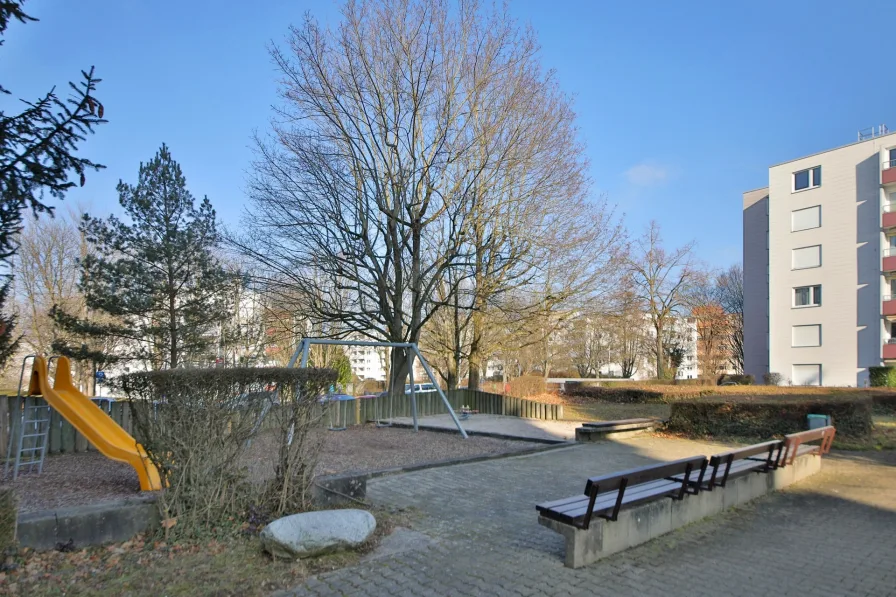 Kinderspielplatz am Haus