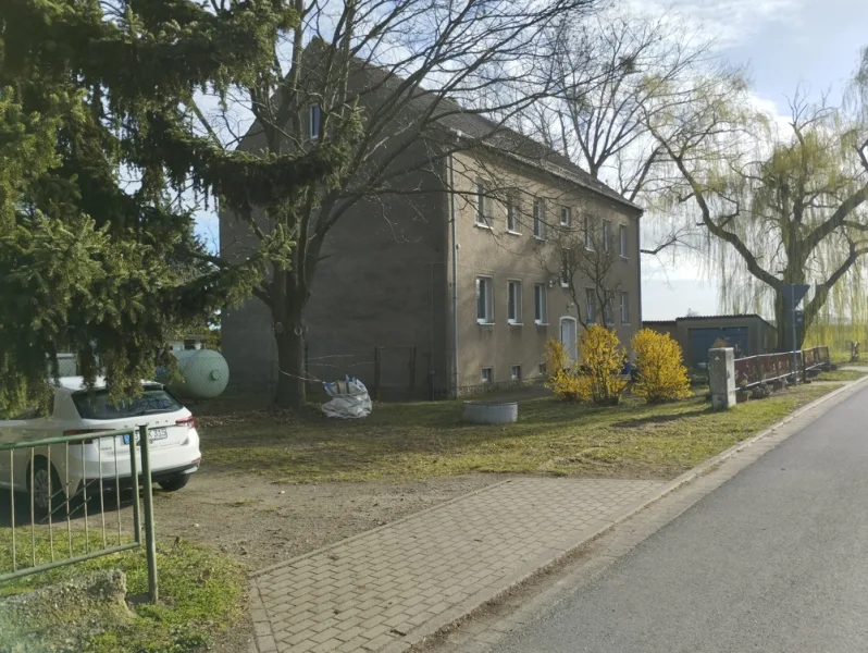 Haus Fischweg 1 - Haus kaufen in Jessen - 2 Mehrfamilienhäuser im Paket auf 3065 m² Grundstück in idyllischer Lage. Ausbaureserve! Rendite 8%