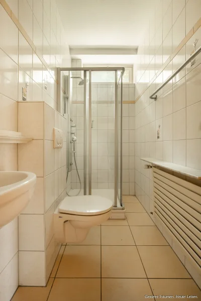 Badezimmer UG.