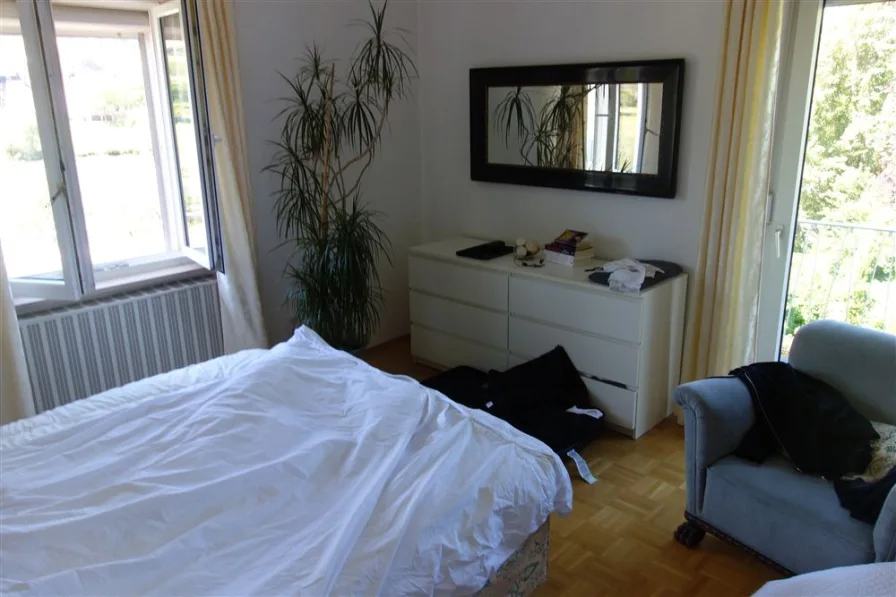 Schlafzimmer 1