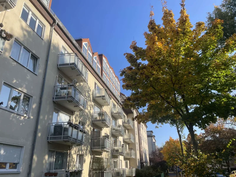 Außenansicht - Wohnung kaufen in Berlin - Sehr schöne und helle Maisonette Wohnung mit viel Potential !