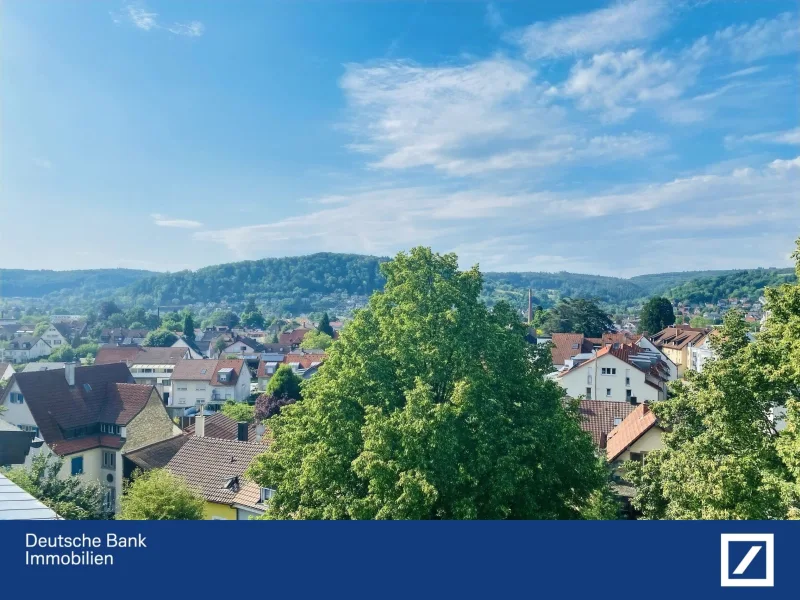 Aussicht - Wohnung kaufen in Lörrach - Lichtdurchflutete Maisonette-Wohnung mit Balkon in Lörrach