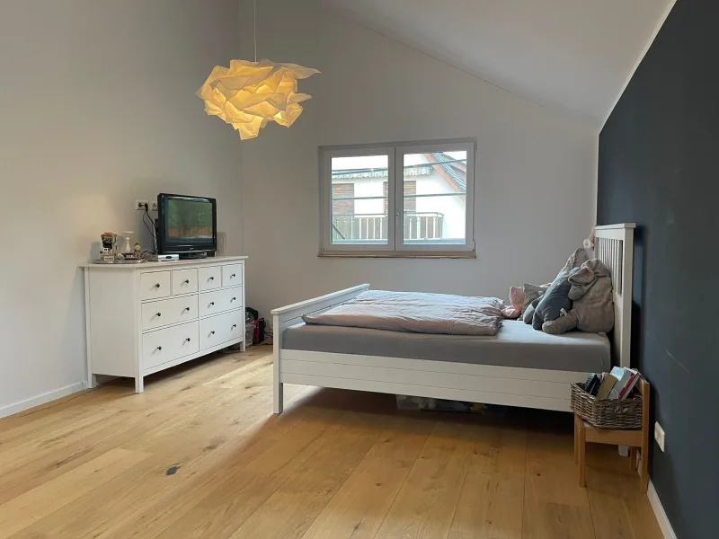 Elternschlafzimmer DG