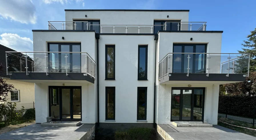 Haus mit Terrassen 1