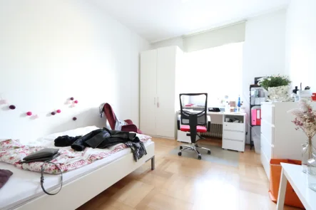 1. OG links Zimmer 2 - Wohnung kaufen in Bayreuth - Bayreuth im Blick: Perfekte Kapitalanlage mit zentraler Wohnung in Nähe des Weltkulturerbes!